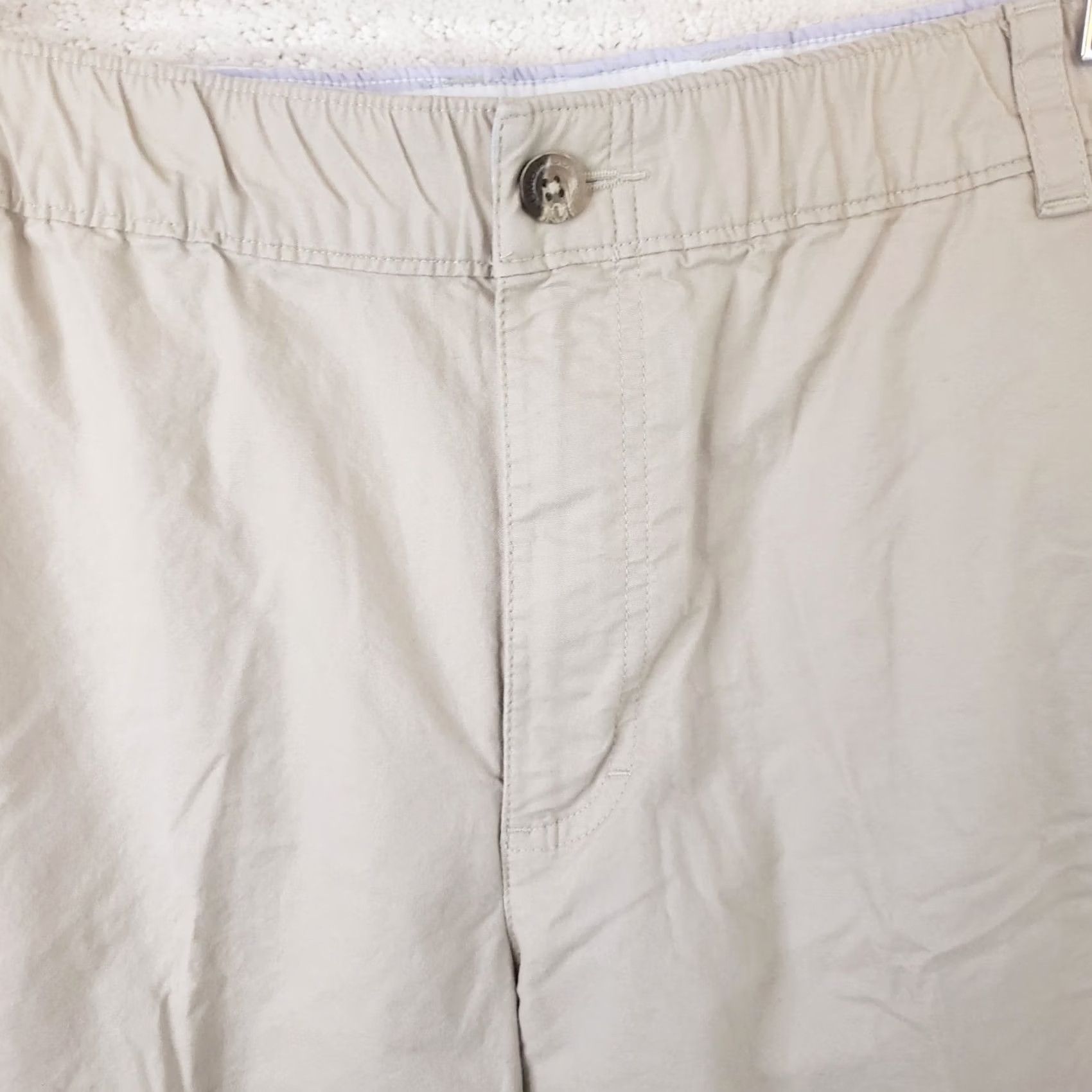 Vintage VINTAGE? No. The Columbia PFG Shorts Mens 38 Beige Cotton Spandex Quick Dry Cargo Pocket Flat Front Zip Sail? Size US 38 / EU 54 - 3 Thumbnail