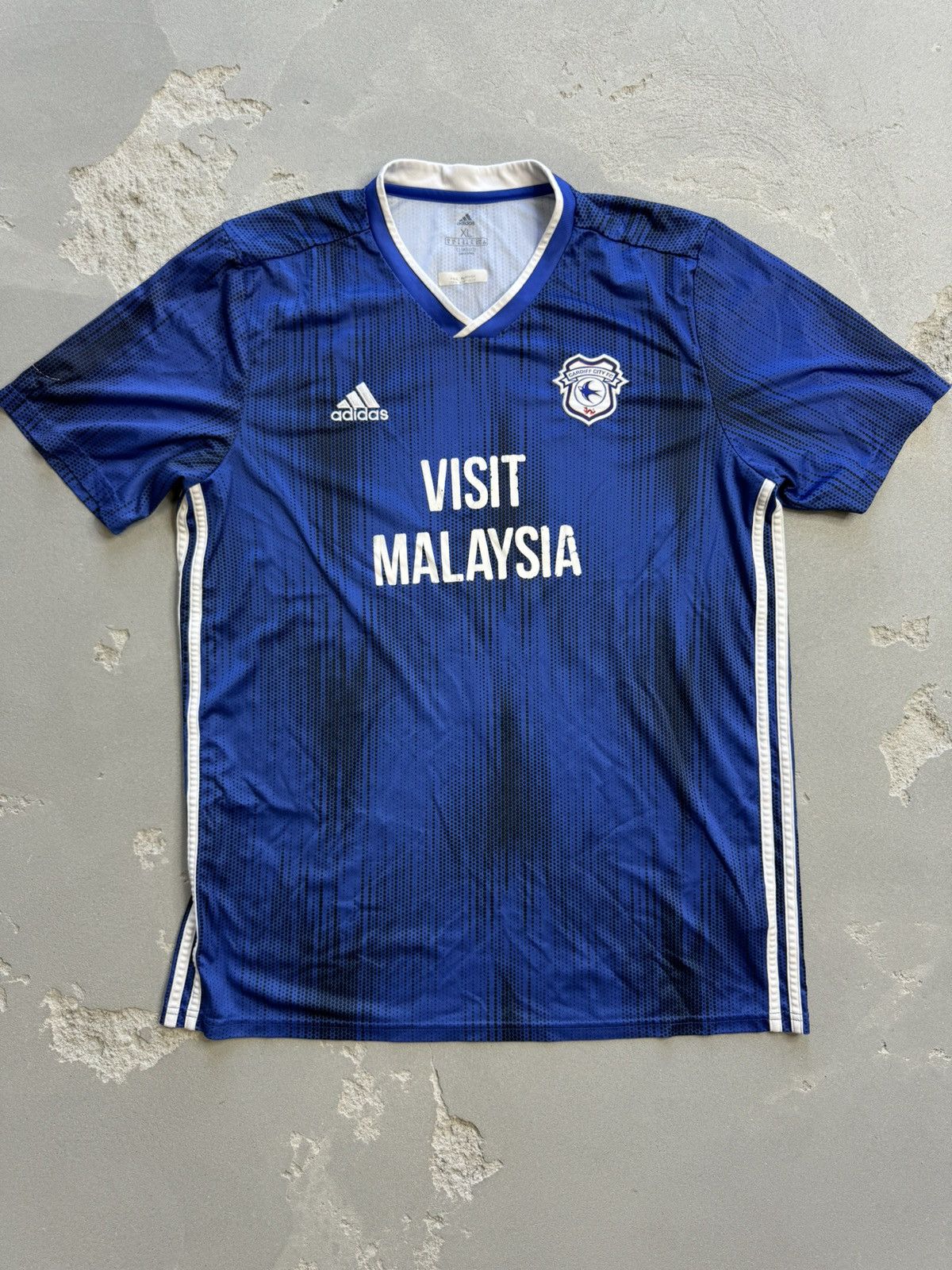 Adidas × Vintage Adidas Cardiff City 2019-2020 Home Jersey Size US XL / EU 56 / 4 - 1 Thumbnail