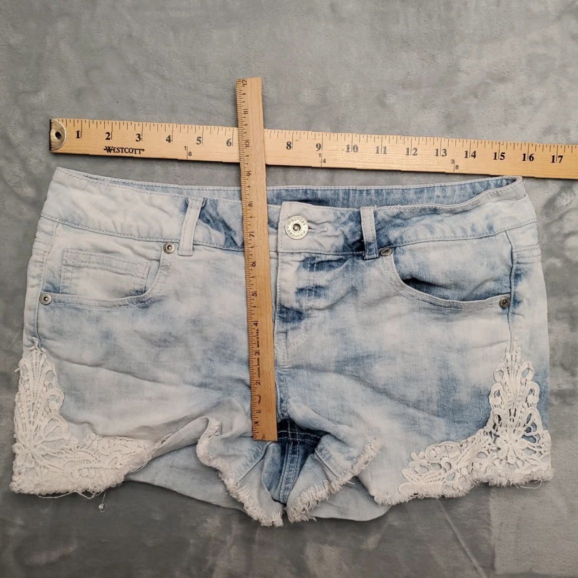 Vintage Maurices Shorts Womens 9 10 Tie Dye Denim Micro Mini Low Rise Lace Y2K 90s USA Casual Cotton Blend Pocket 5-Pocket Belt Loops Mens Womens Girls Boys Size 32" / US 10 / IT 46 - 6 Thumbnail