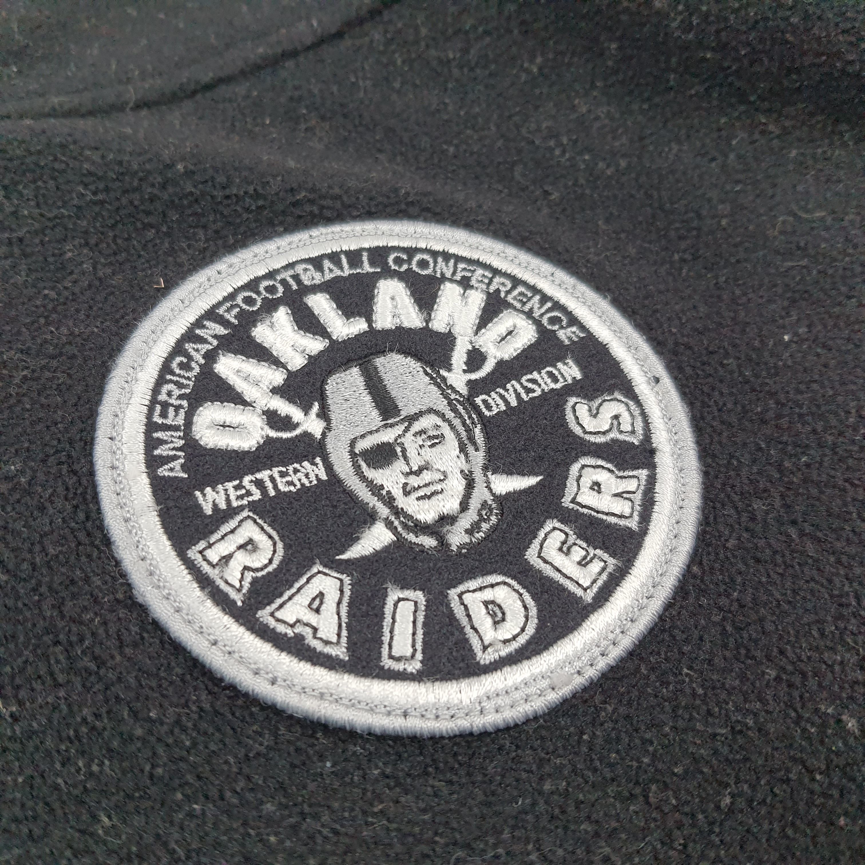 NFL 90s Vintage Oakland Raiders NFL Goldwin Sweatshirt C292N22 Size US XL / EU 56 / 4 - 2 Thumbnail