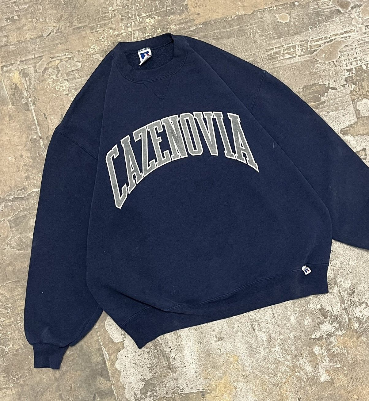 Russell Athletic × Vintage Russell athletic vintage boxy fit sweatshirt Size US XL / EU 56 / 4 - 1 Thumbnail