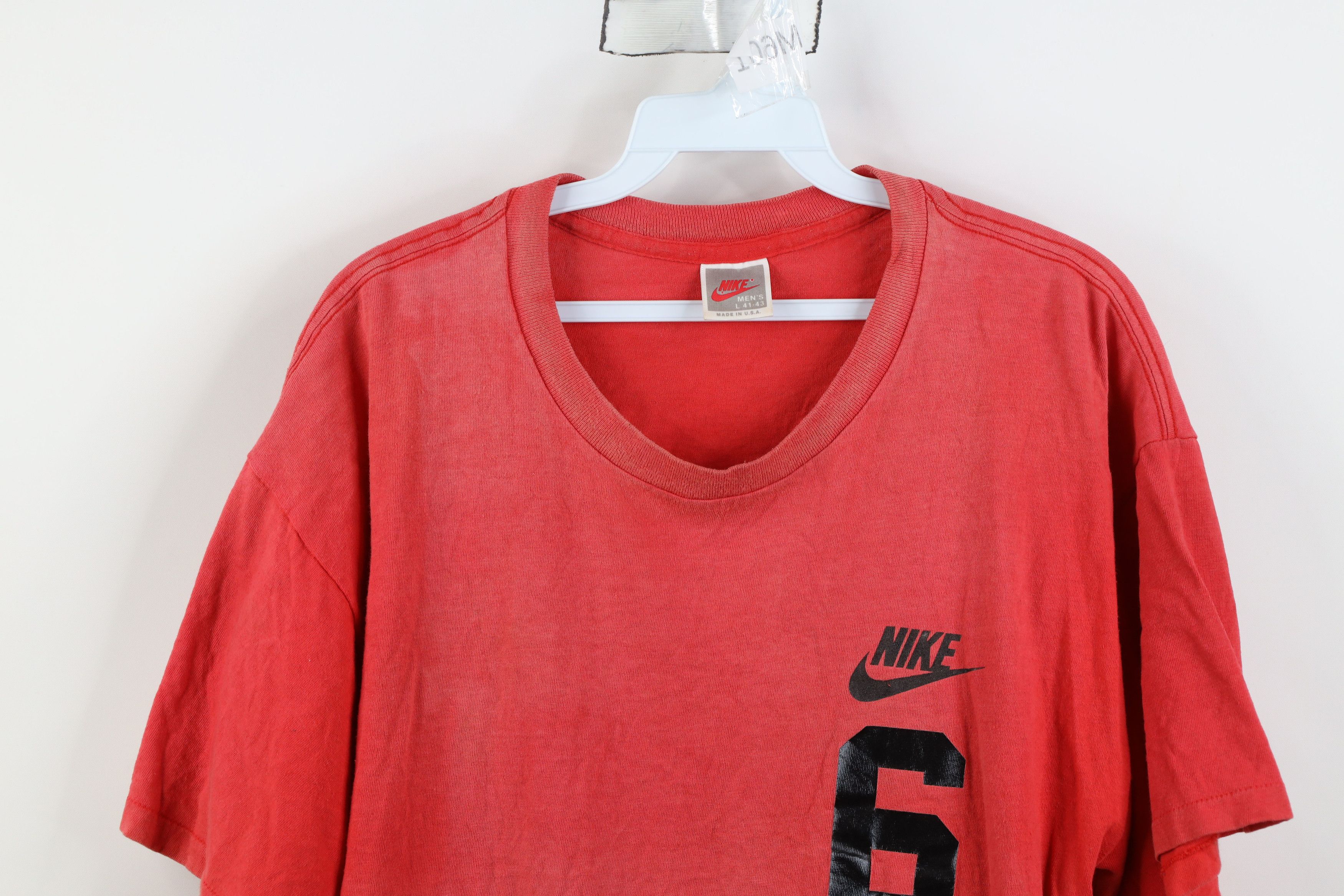 Nike Vintage 80s 90s Nike Spell Out Sun Faded T-Shirt Red USA Size US L / EU 52-54 / 3 - 2 Thumbnail