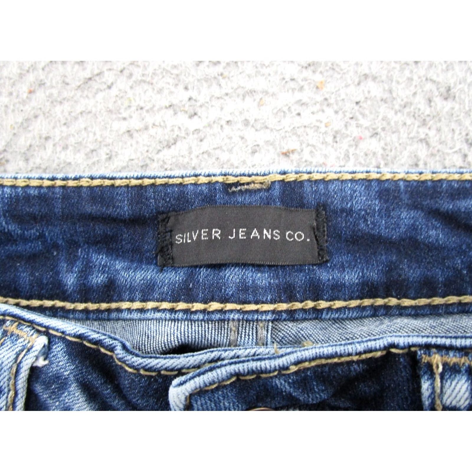 Silver Jeans Co. Silver Jeans Co Suki Capri Jeans Womens Size 26x22.5 Blue Stretch Denim 5-Pocket Regular Rise Size 26" / US 2 / IT 38 - 4 Thumbnail