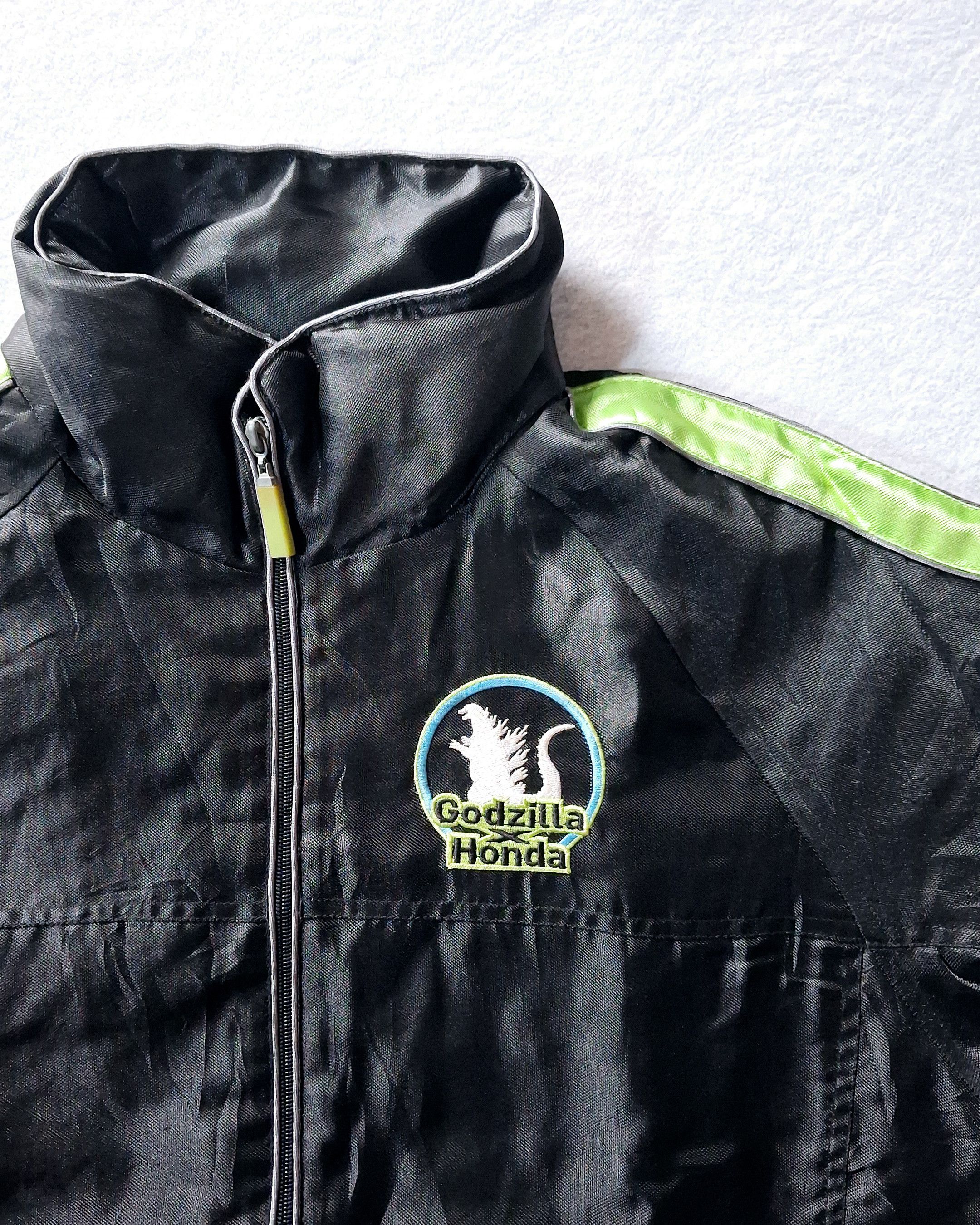 Honda GODZILLA X HONDA NYLON JACKET HIDDEN HOODIE BY TOHO CO LTD Size US XL / EU 56 / 4 - 2 Thumbnail