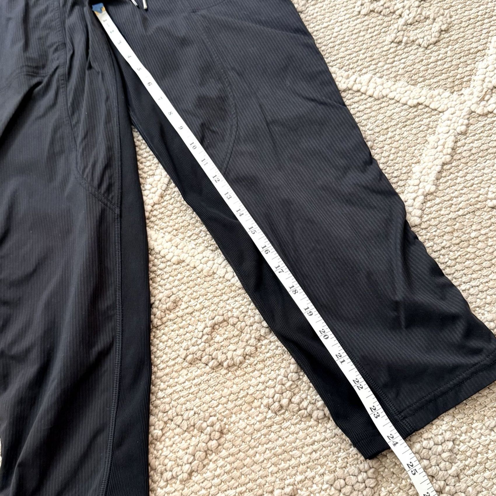 Lululemon lululemon athletica Dance Studio Mid-Rise Crop 25" Black W6CDQS Size 4 Women Pants ## Size ONE SIZE - 6 Thumbnail