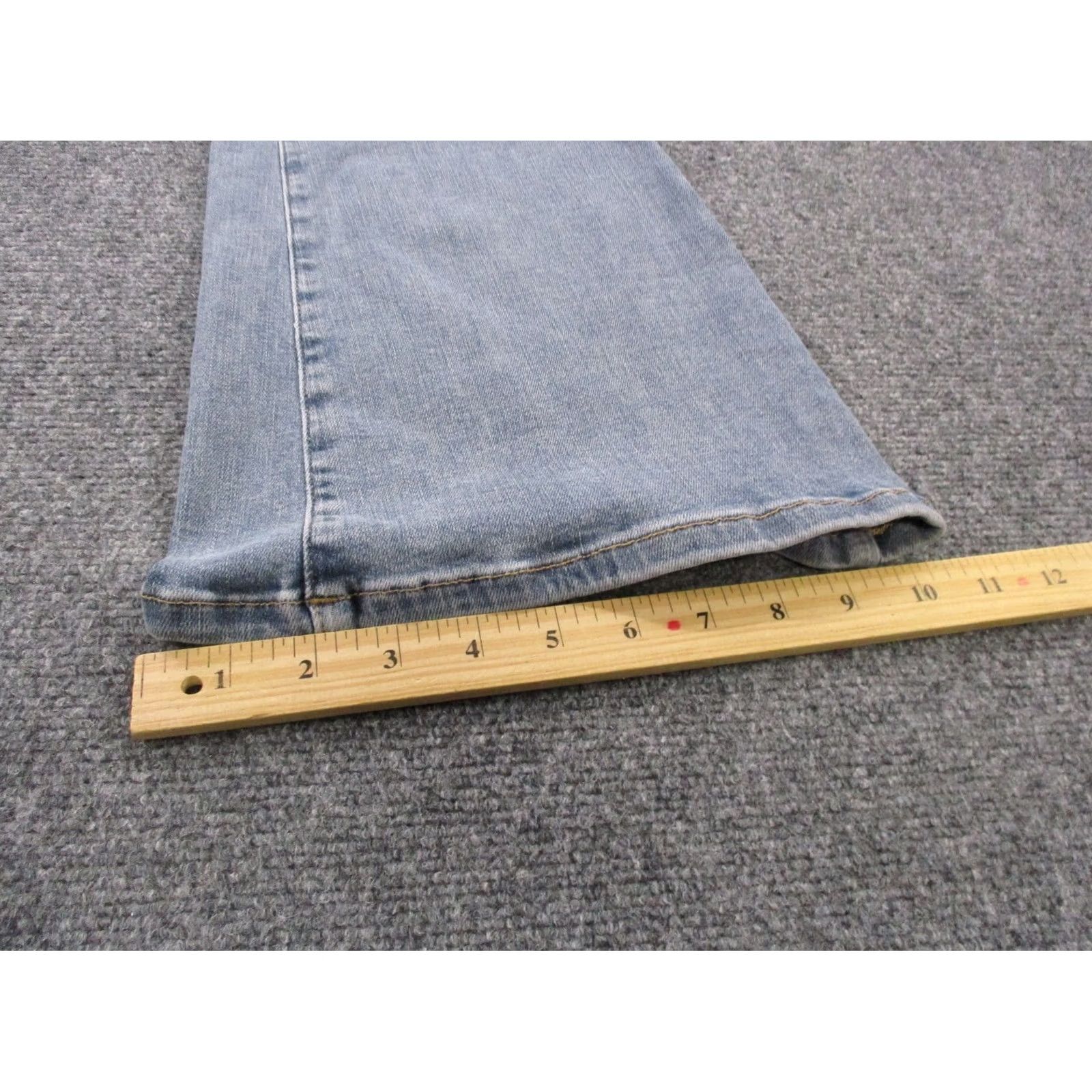 Free People Free People Jeans Womens 26 Denim Flared Hippie 90s Style Casual Cotton Polyester Spandex White 26 Inseam 35 Inseam Mens Womens Girls? Size 26" / US 2 / IT 38 - 5 Thumbnail