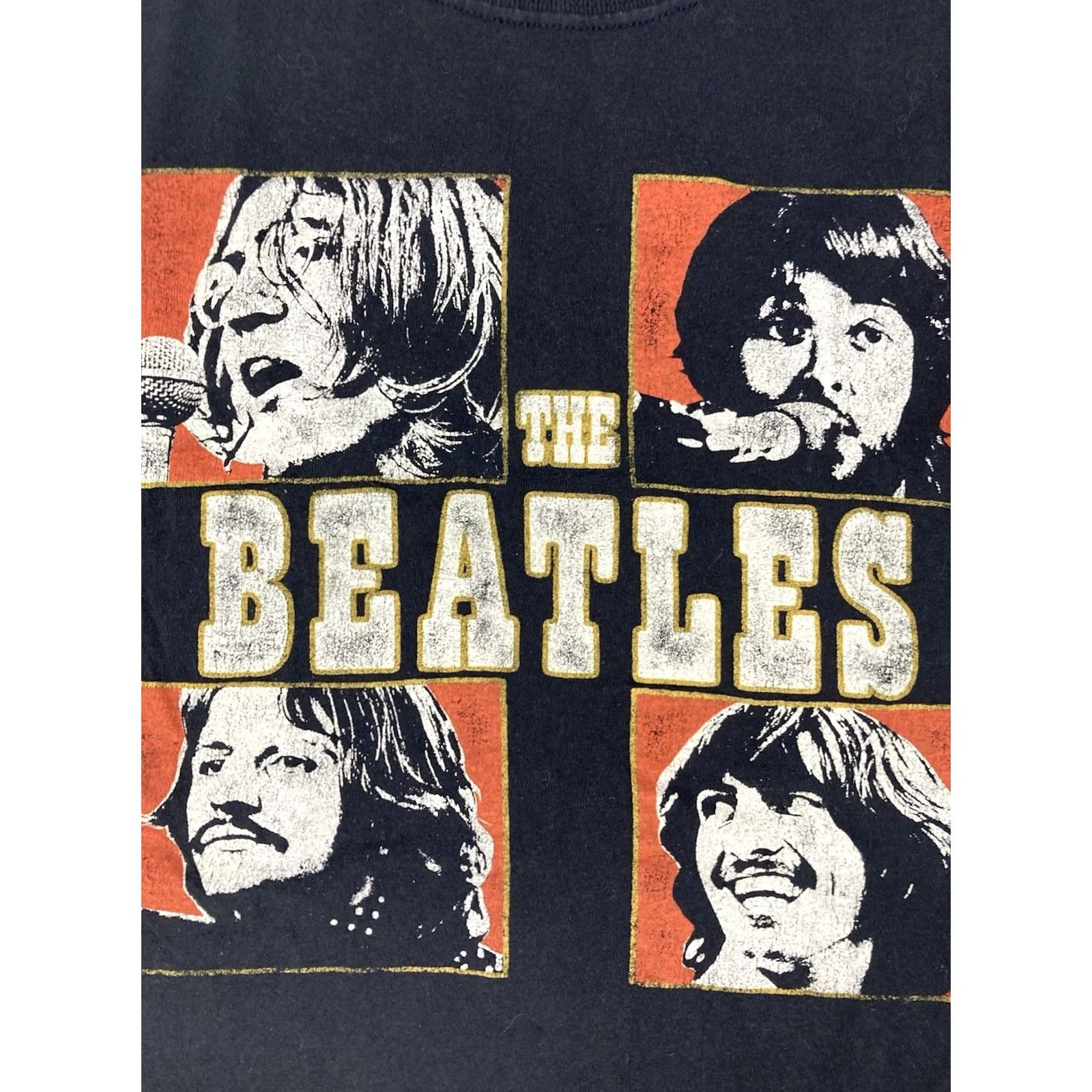 Vintage VINTAGE The Beatles T-Shirt Women Small Black Short Sleeve Music Size S / US 4 / IT 40 - 2 Thumbnail