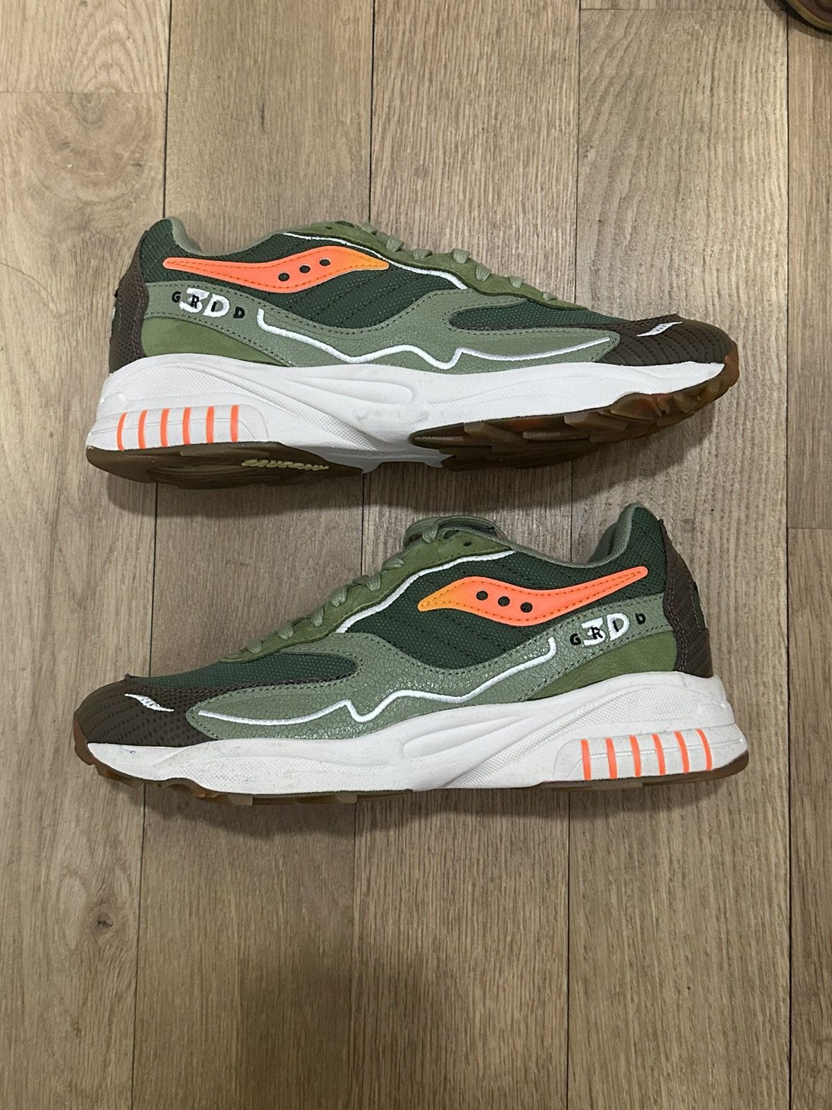 Saucony Saucony 3D Grid Hurricane Maybe Tomorrow Tortoise Size US 8.5 / EU 41-42 - 3 Thumbnail
