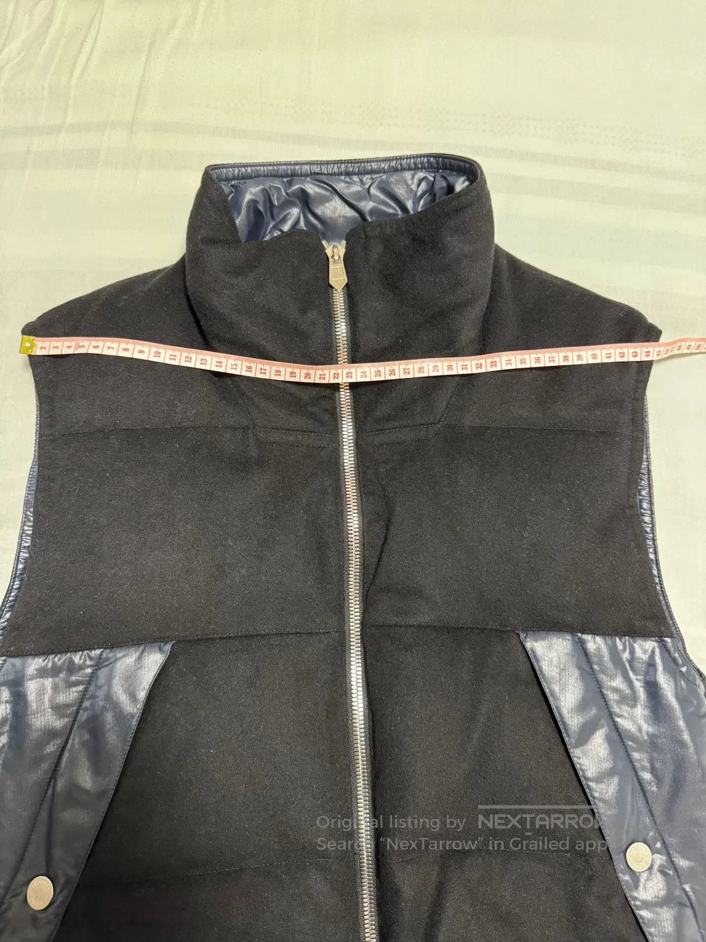 Hermes hermes men's down vest in black. Size US M / EU 48-50 / 2 - 3 Thumbnail