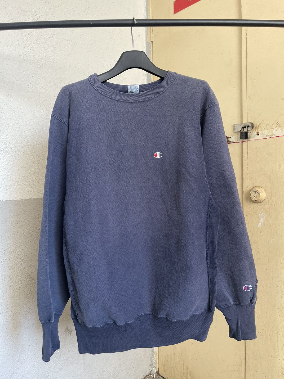 Champion Vintage Champion Reverse Weave Faded Sweatshirt Small Logo Size US XL / EU 56 / 4 - 1 Thumbnail