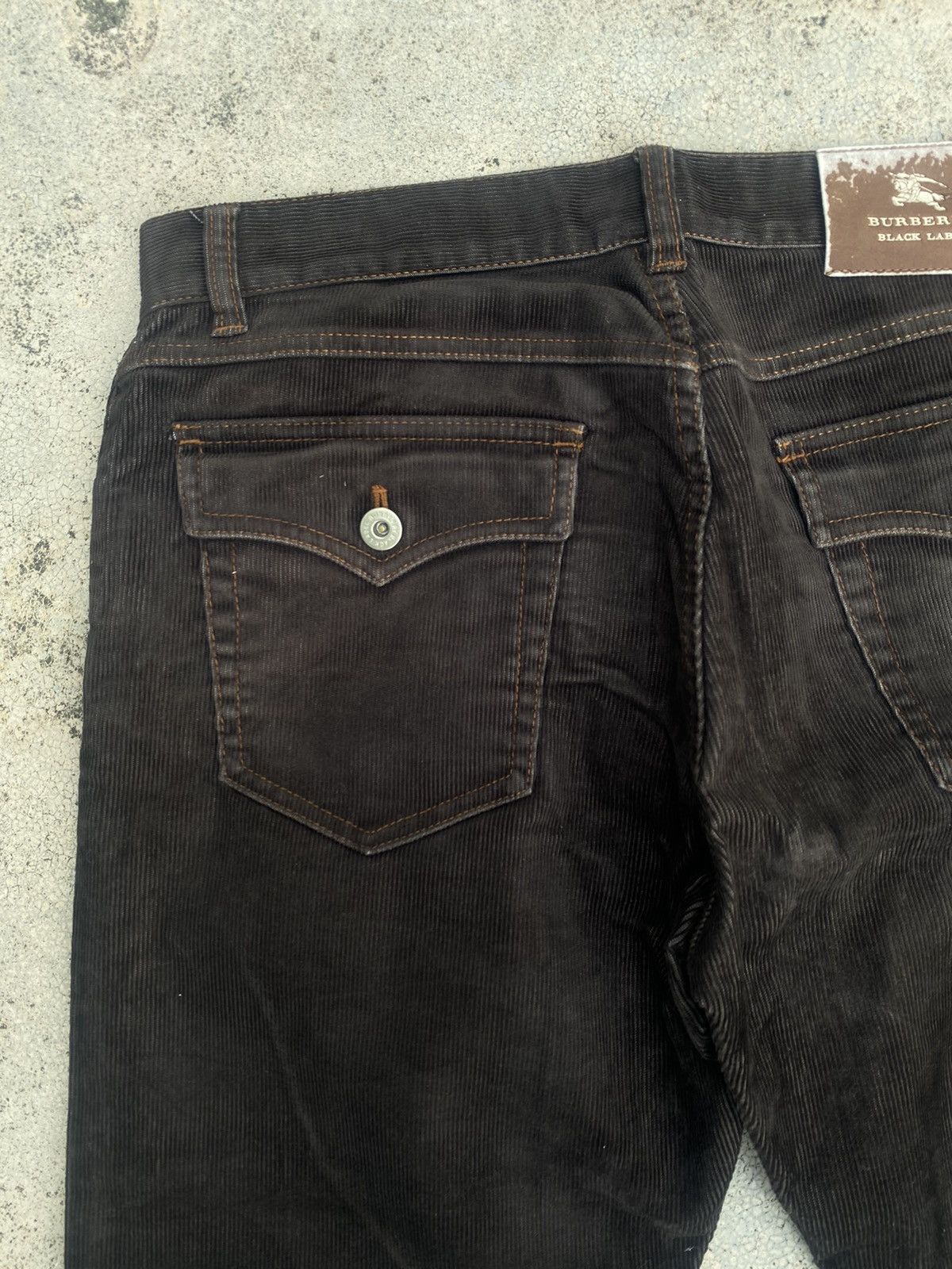 Burberry × Designer × Japanese Brand Burberry Loose Corduroy Pants Size US 32 / EU 48 - 15 Thumbnail