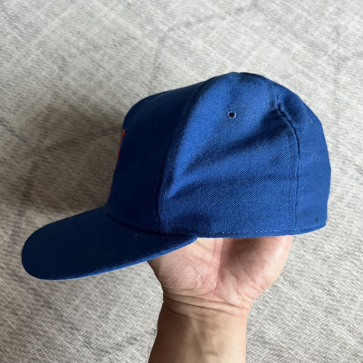 New Era Vintage 1990s New Era NY Mets Blue Baseball Wool Hat 7 1/8 Size ONE SIZE - 4 Thumbnail