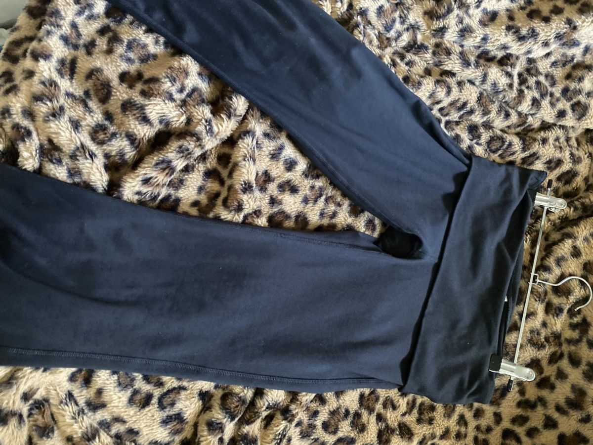 Cotton On Y2K/Gyaru Flared Leggings Size 27" / US 4 / IT 40 - 4 Thumbnail