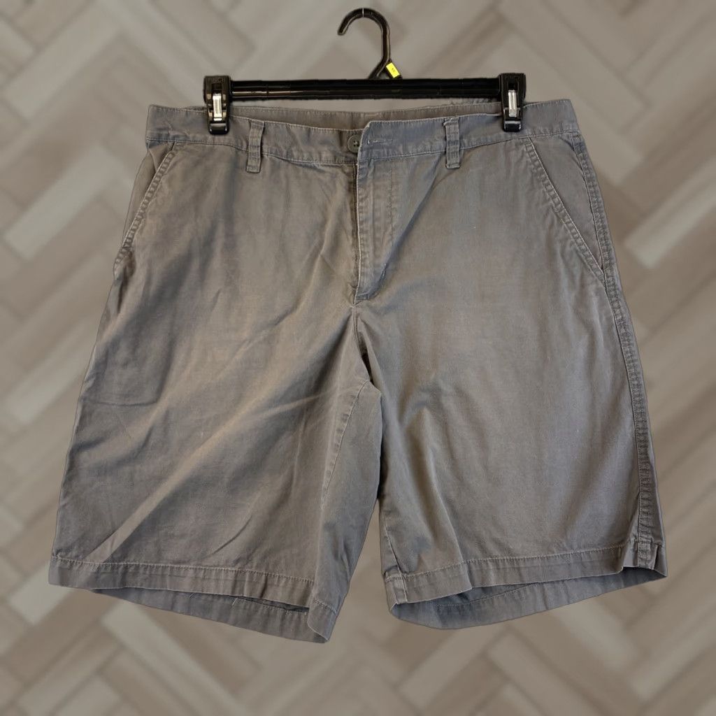Vintage Columbia Gray Shorts Men's Size 36x10 Cotton Pockets Casual /87-83 Size US 36 / EU 52 - 1 Thumbnail