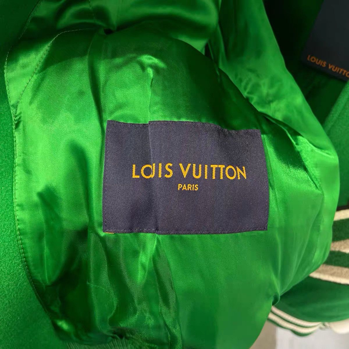 Louis Vuitton Louis Vuitton Green Embroidered Logo Varsity Jacket. Size US S / EU 44-46 / 1 - 5 Thumbnail