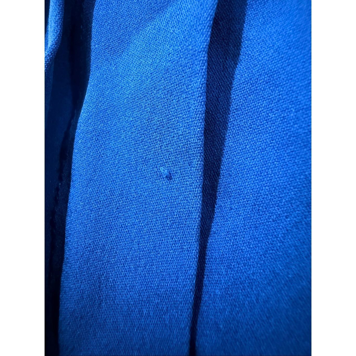 Halston Halston blue silk blouse some snags size Medium Size M / US 6-8 / IT 42-44 - 9 Thumbnail