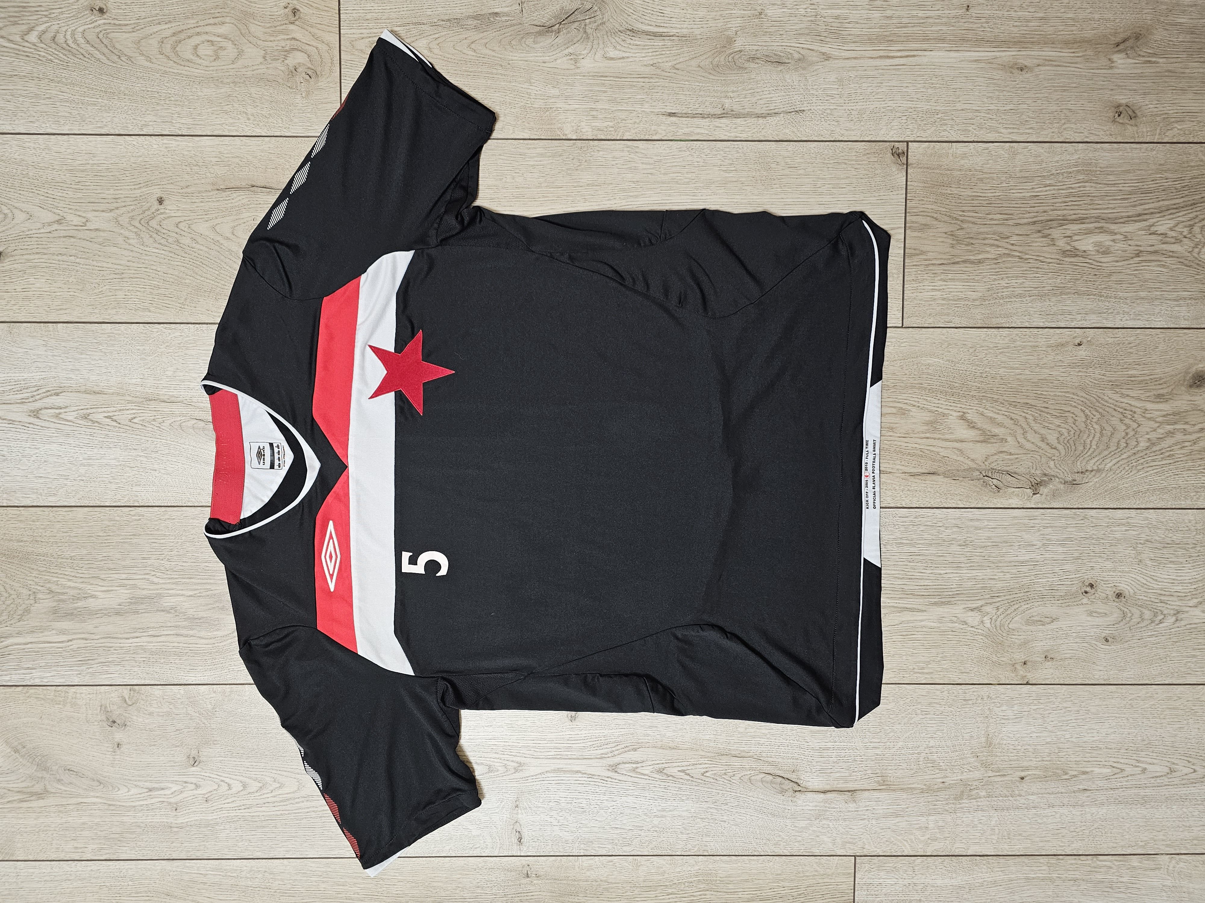Histoire des Maillots Slavia Praha - Football Kit Archive