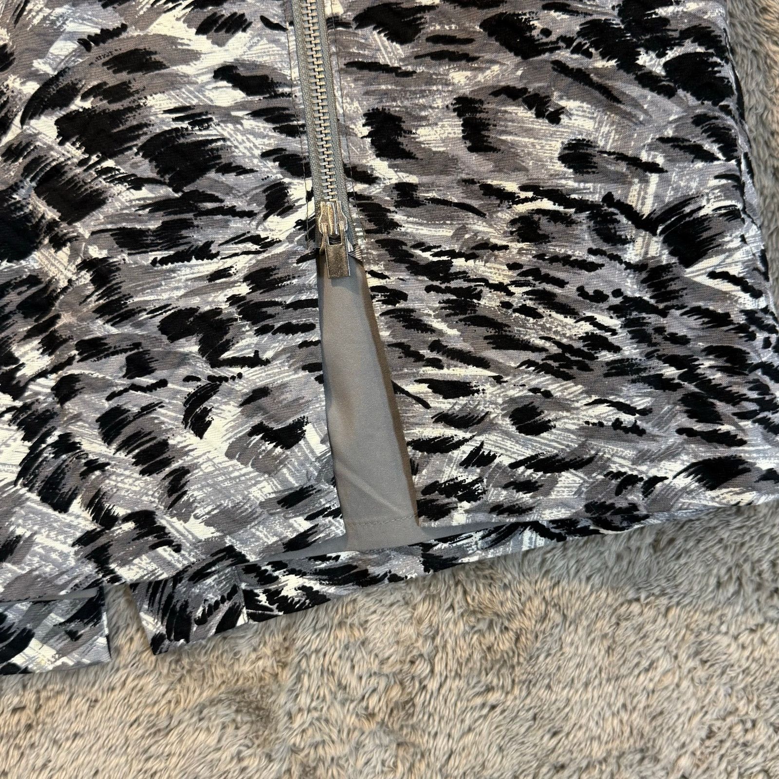 Other Talbots Zipper Pencil Skirt Black White Animal Leopard 14WP Size 36" / US 14 / IT 50 - 4 Thumbnail