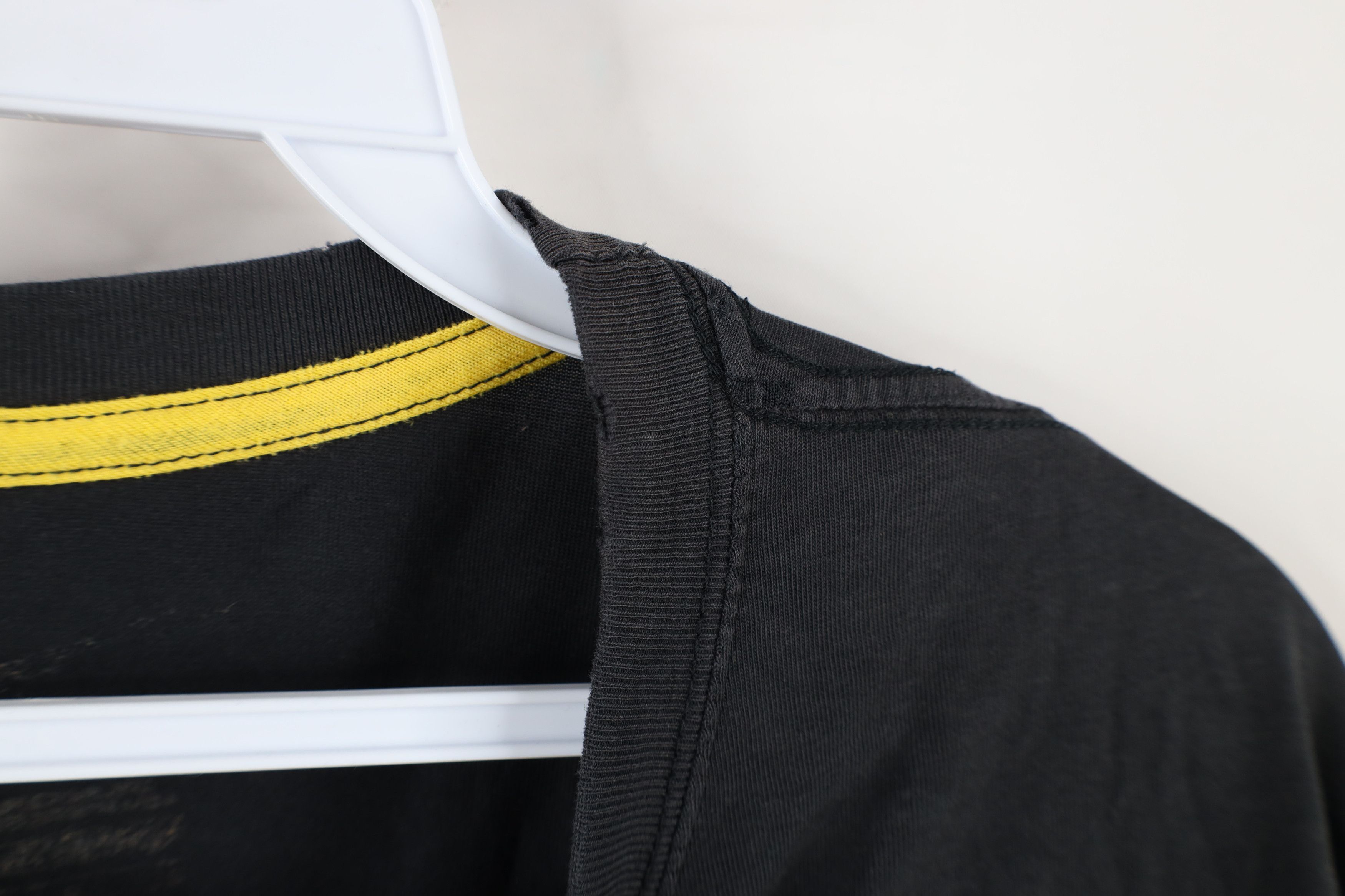 Nike × Vintage Vintage Y2K Nike Livestrong Armstrong Mini Swoosh T-Shirt Size US L / EU 52-54 / 3 - 10 Thumbnail