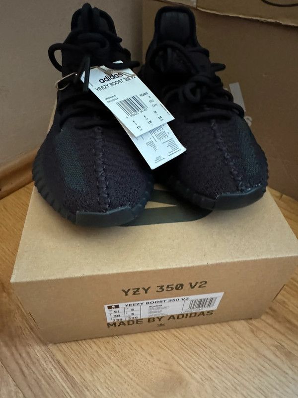 Kanye West × Yeezy Adidas Yeezy boost Yeezy 350 v2 onyx EU38 US5,5 Size US 5.5 / EU 38 - 5 Thumbnail