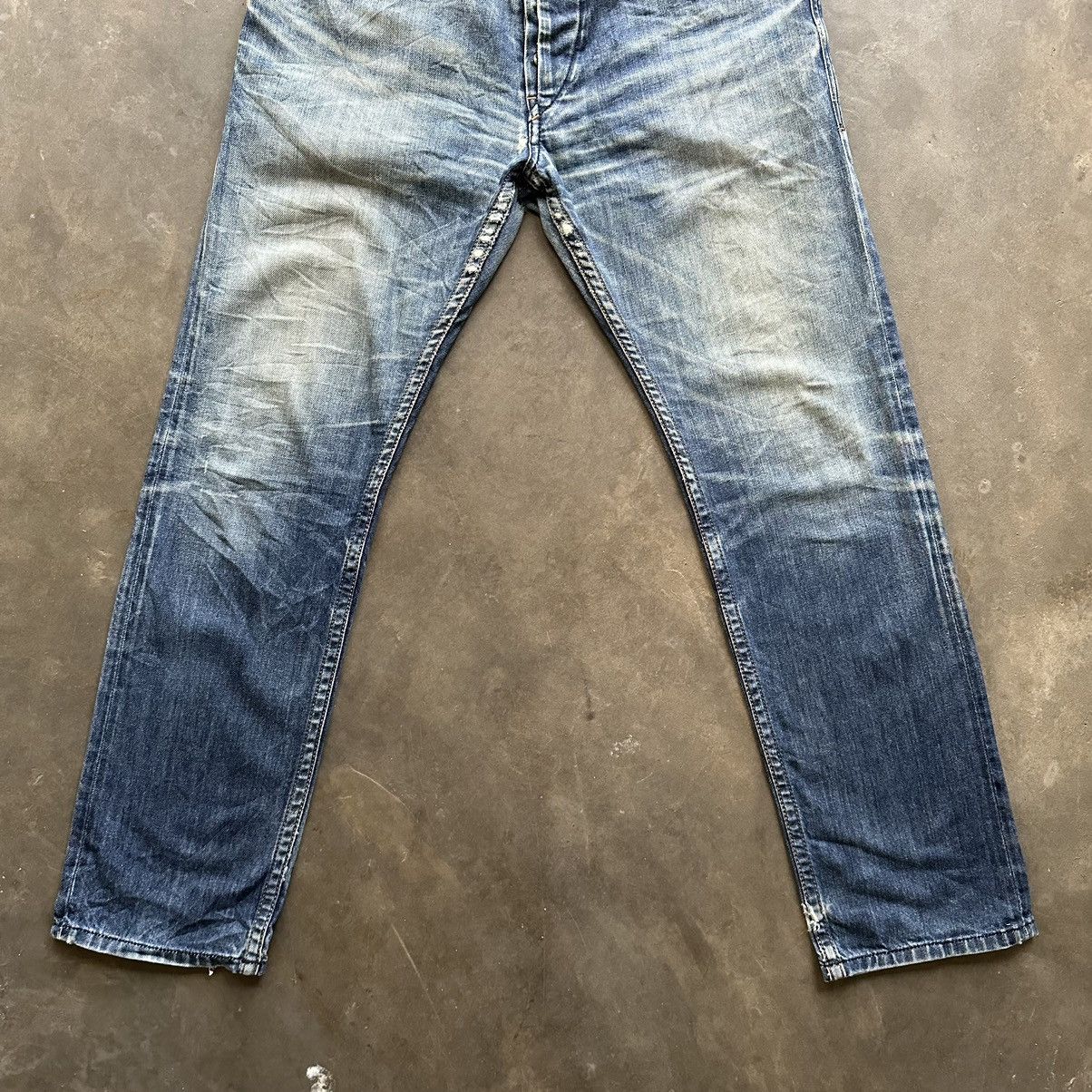 Japanese Brand W32 🔥 Vintage Diesel Sick Faded Distressed Denim Jean Pant Size US 32 / EU 48 - 2 Thumbnail