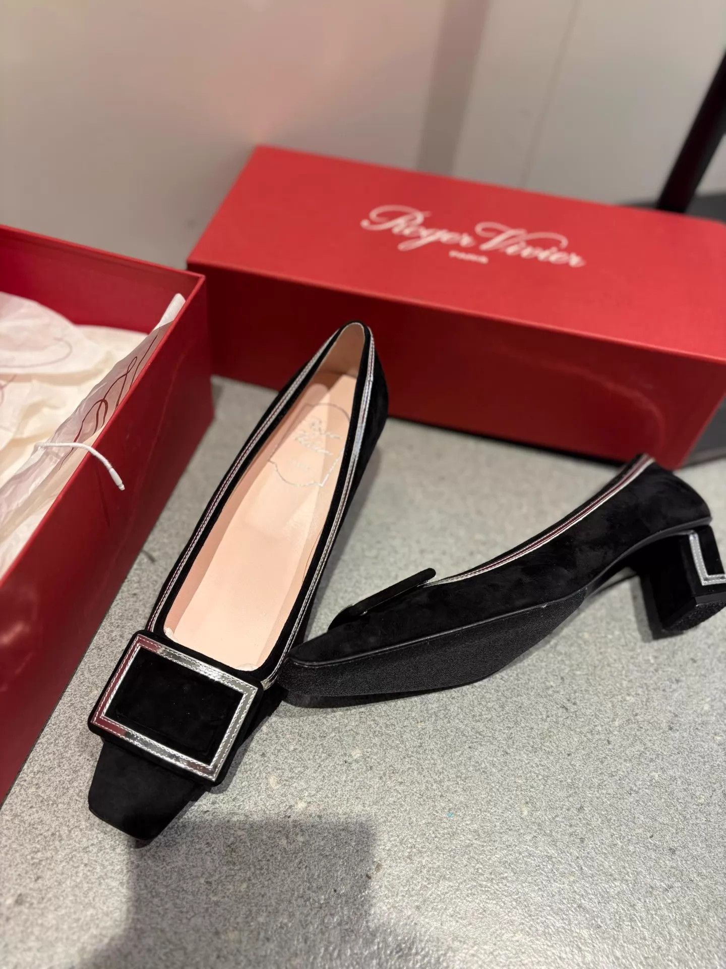 Roger Vivier RV Black Suede Square Buckle Heels Like New Boxed 37 Size US 6.5 / IT 36.5 - 5 Thumbnail