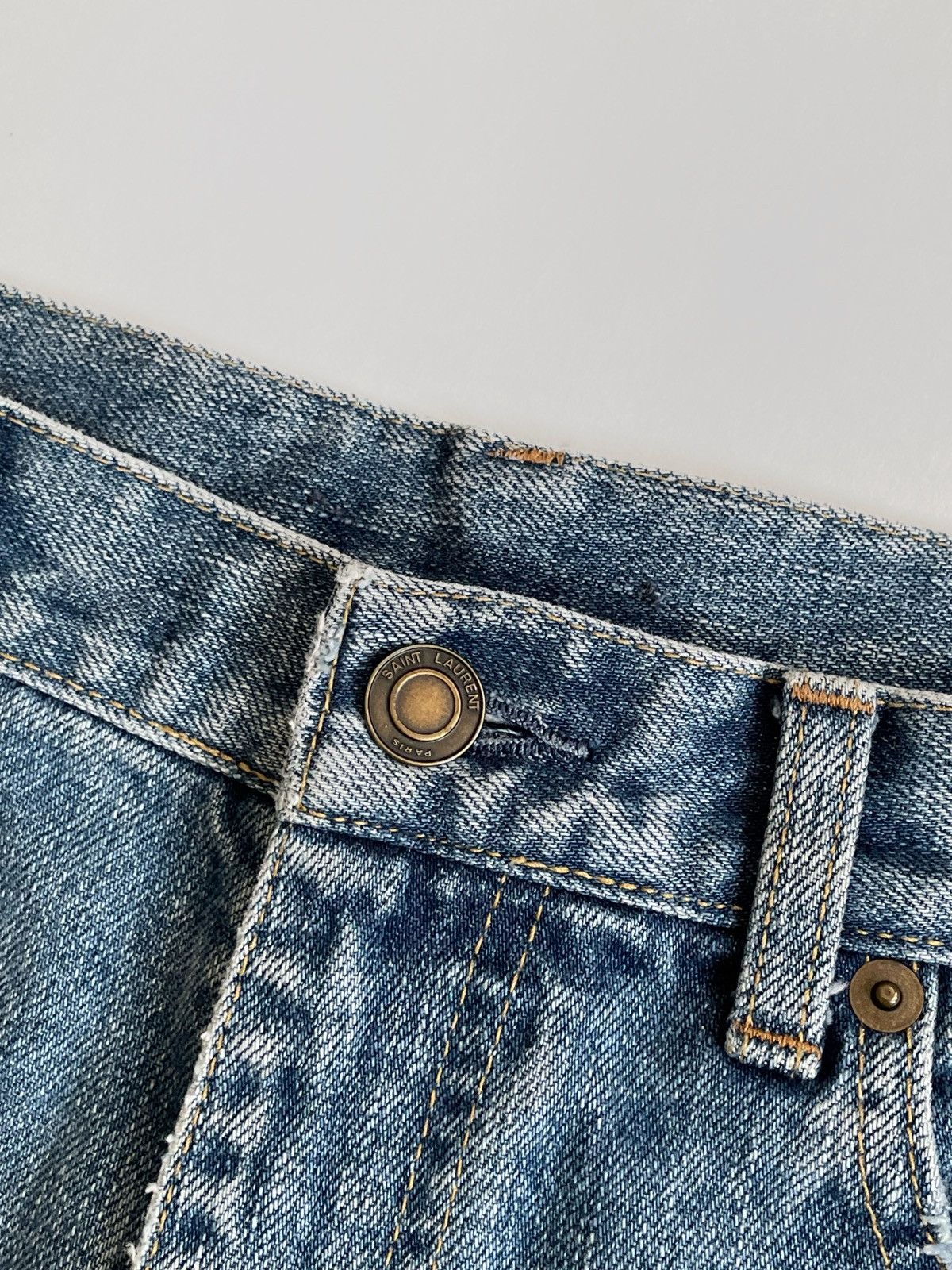 Saint Laurent Paris Saint Laurent Paris distressed denim pants Made in Japan Size 27" / US 4 / IT 40 - 6 Thumbnail