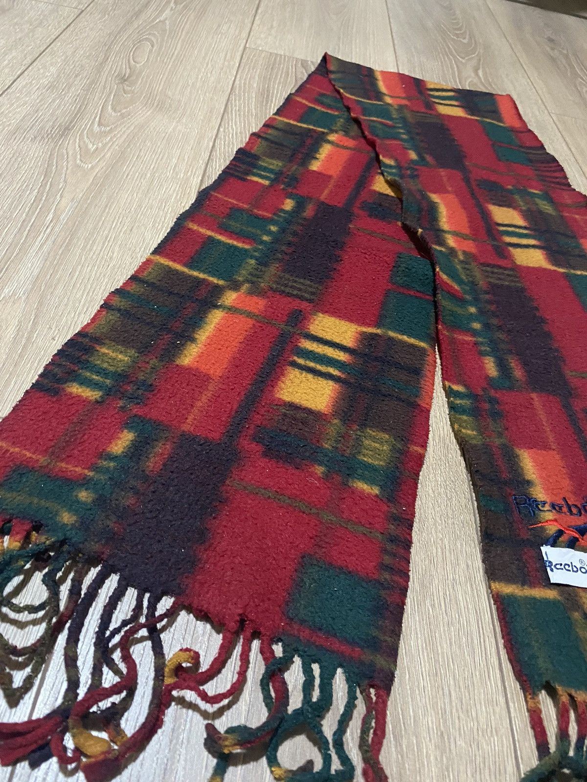 Reebok Vintage Rare Reebok Archival sportswear Scarf Size ONE SIZE - 12 Thumbnail
