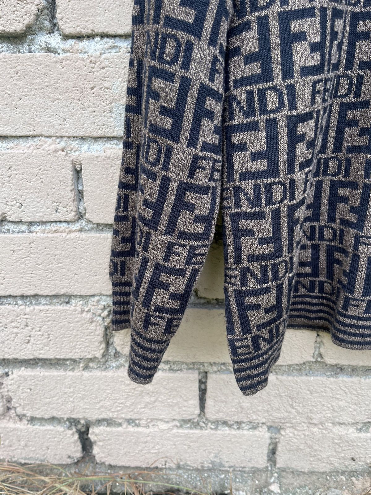 Fendi Fendi monogram knitwear Size M / US 6-8 / IT 42-44 - 3 Thumbnail