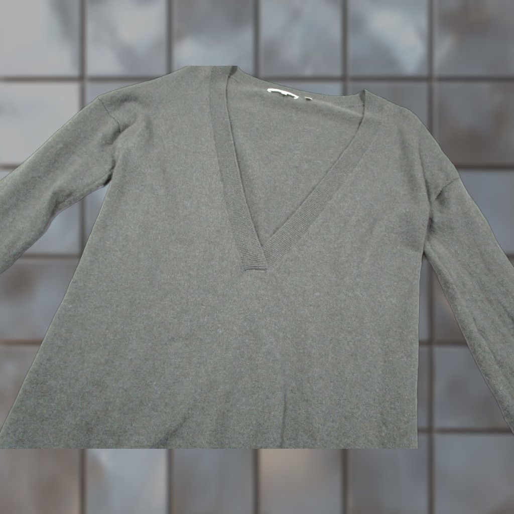 Vince Vince Sweater Womens Small Green 100% Cashmere Deep V Neck Knit Pullover Size S / US 4 / IT 40 - 1 Thumbnail