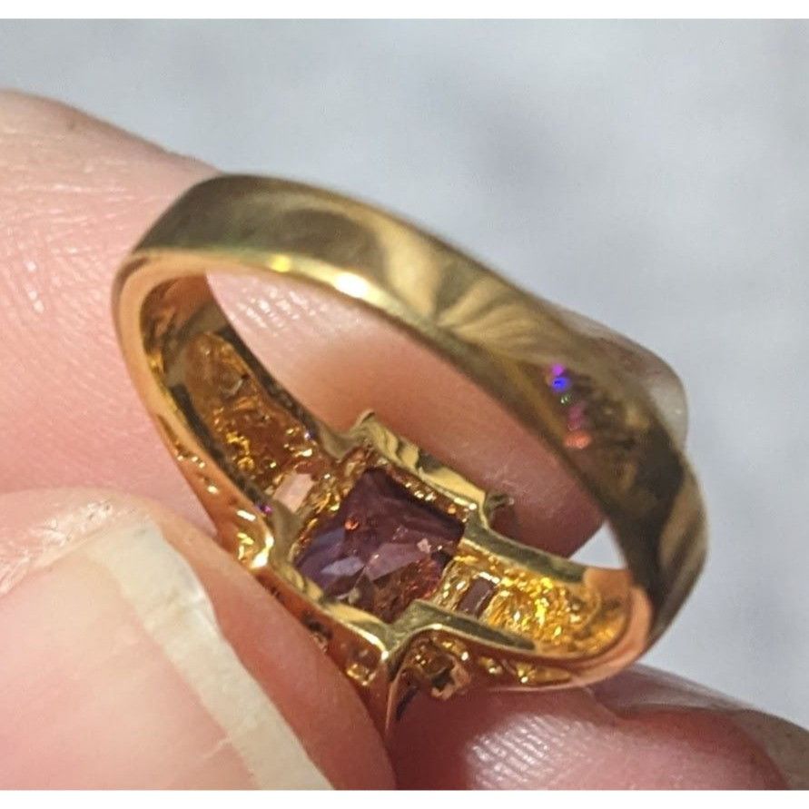 Other Whimsical Fantasy Purple Stone Bright Gold Tone Ring Size Size ONE SIZE - 4 Thumbnail