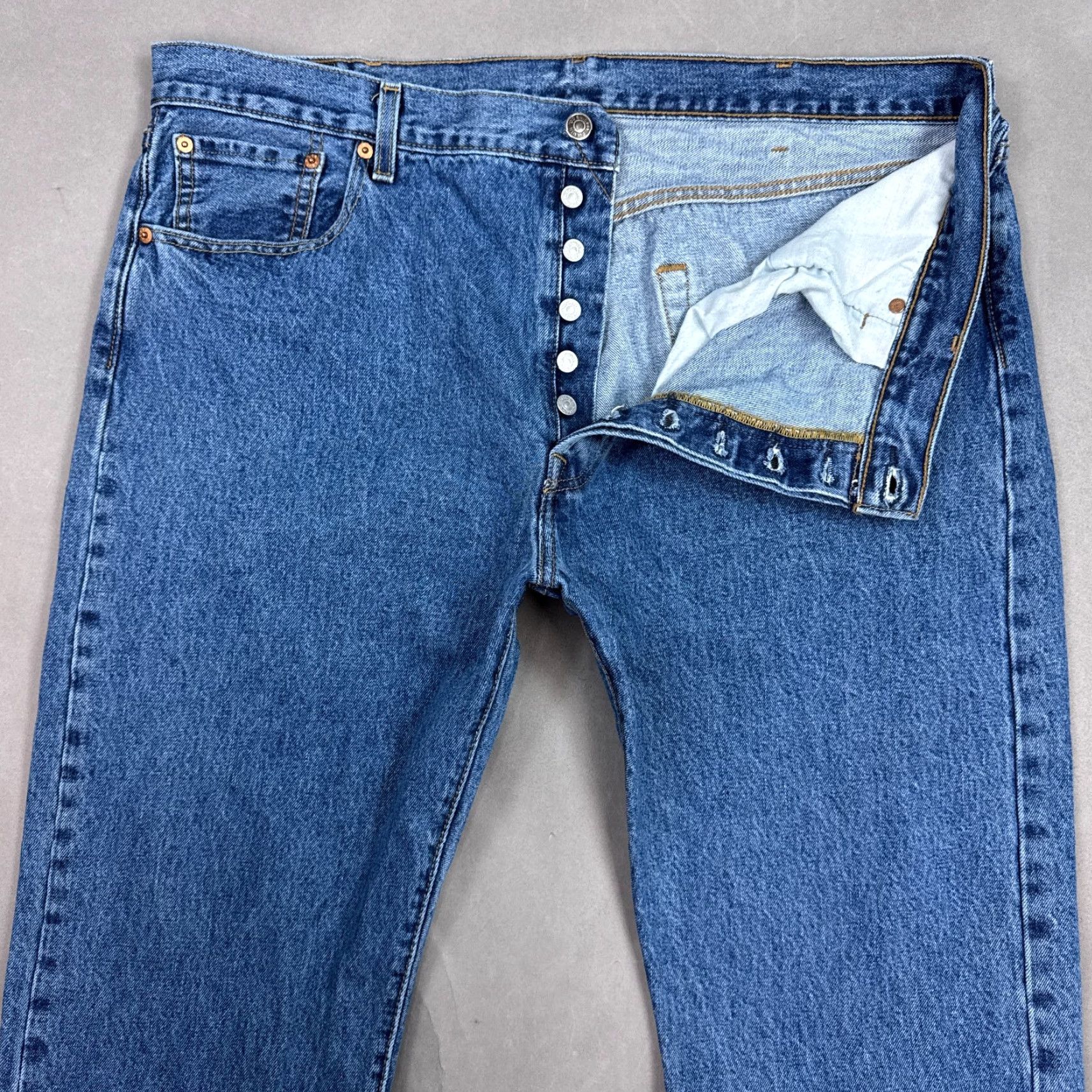 Levi's VINTAGE Levis 501 Jeans Mens 40x32 Blue Button Fly Denim Pants Faded Straight Classic Size US 40 / EU 56 - 2 Thumbnail