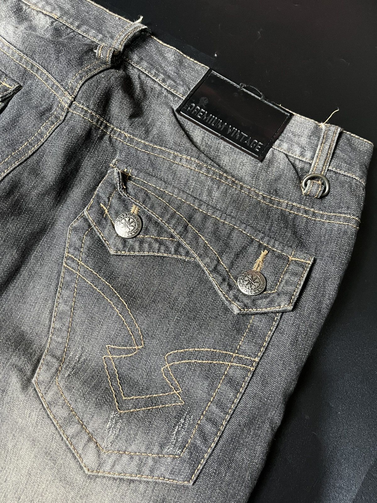 If Six Was Nine × Japanese Brand × Le Grande Bleu (L.G.B.) Japanese Gimmick Zipper Bondage Jeans by premium vintage Size US 31 - 8 Thumbnail