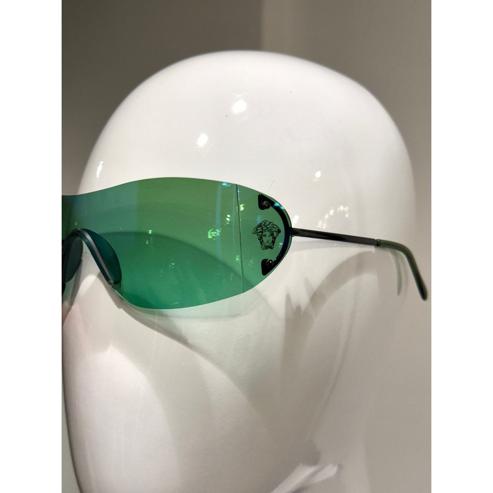 Versace 1990s Versace shield sunglasses Size ONE SIZE - 2 Thumbnail