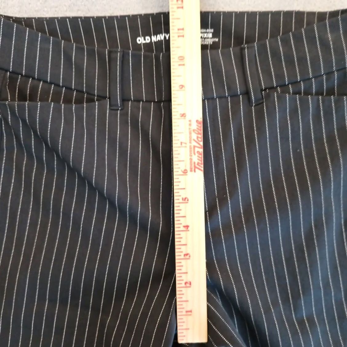 Old Navy Old Navy Pants Women Size 4 Gray Striped Ankle 28x28.5 Cotton Blend Pockets Straight 28.5 Inseam 8.5-10.5 Rise Regular Front Zip Vintage: No Size 27" / US 4 / IT 40 - 3 Thumbnail