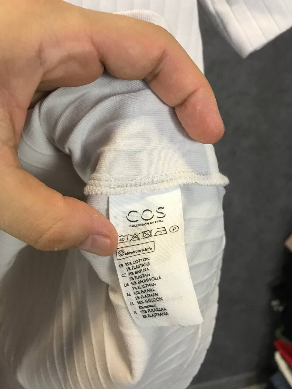Cos Cos designer tee Size US S / EU 44-46 / 1 - 5 Thumbnail