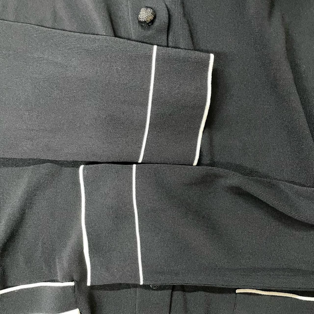 Gucci Gucci Black hem retro logo cardigan swaeter 2501-Nextarrow Size US S / EU 44-46 / 1 - 4 Thumbnail