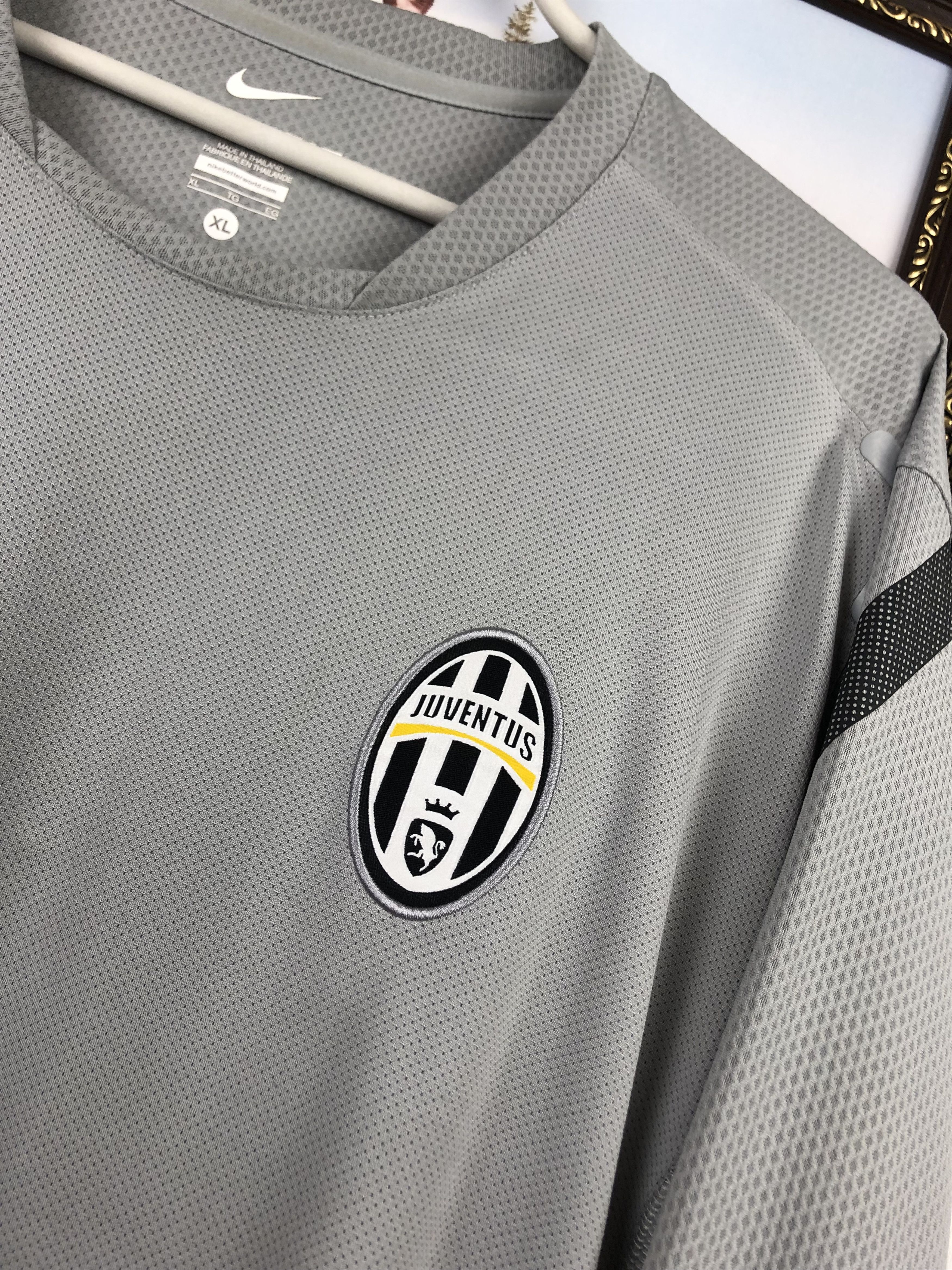 Nike Juventus Goalkeeper shirt Goalkeeper Player Issue Jersey Size US XL / EU 56 / 4 - 5 Thumbnail