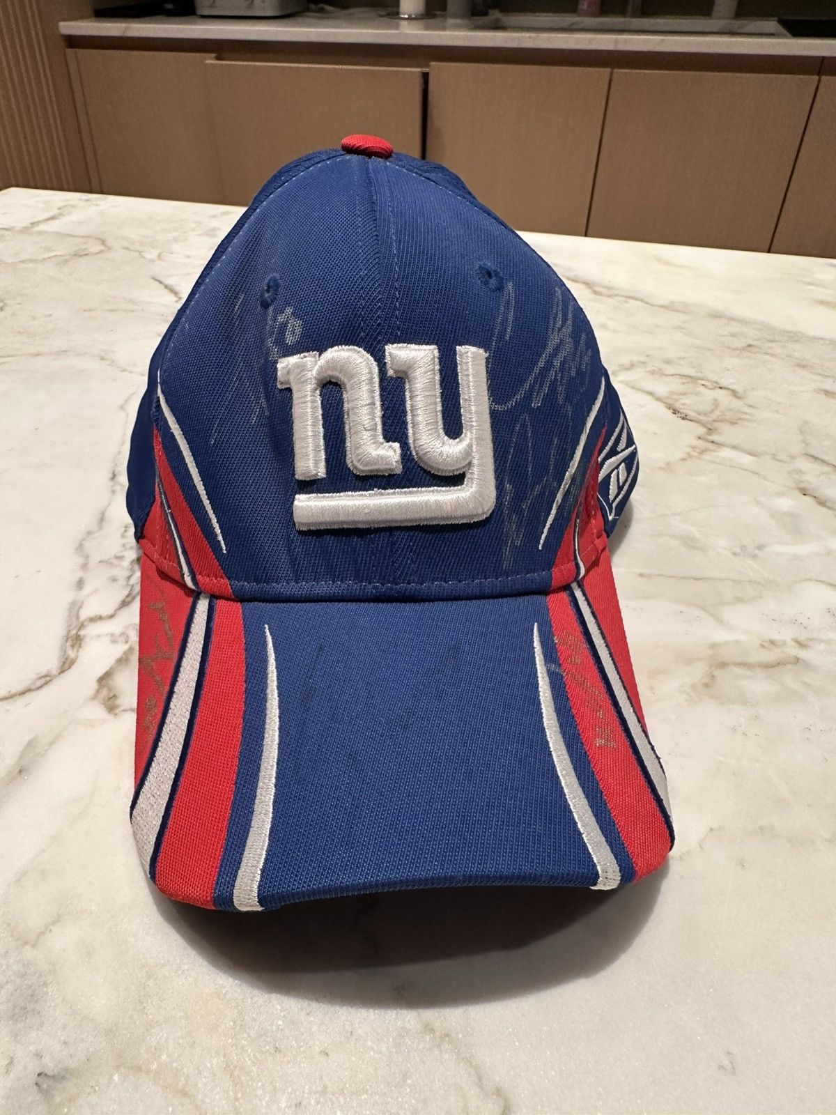 NFL NY Giants NFL Signed Hat Size ONE SIZE - 1 Thumbnail