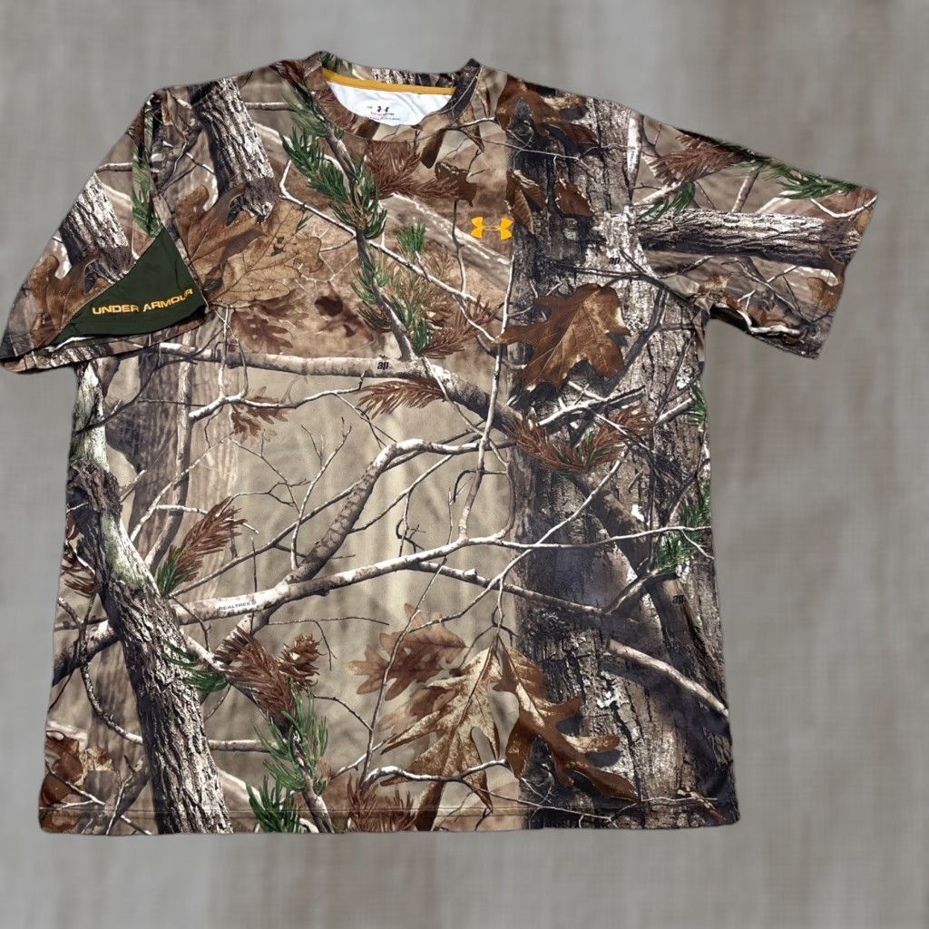 Under Armour Under Armour Shirt Men Large Realtree Camo HeatGear Performance Tee Hunting Size US L / EU 52-54 / 3 - 1 Thumbnail