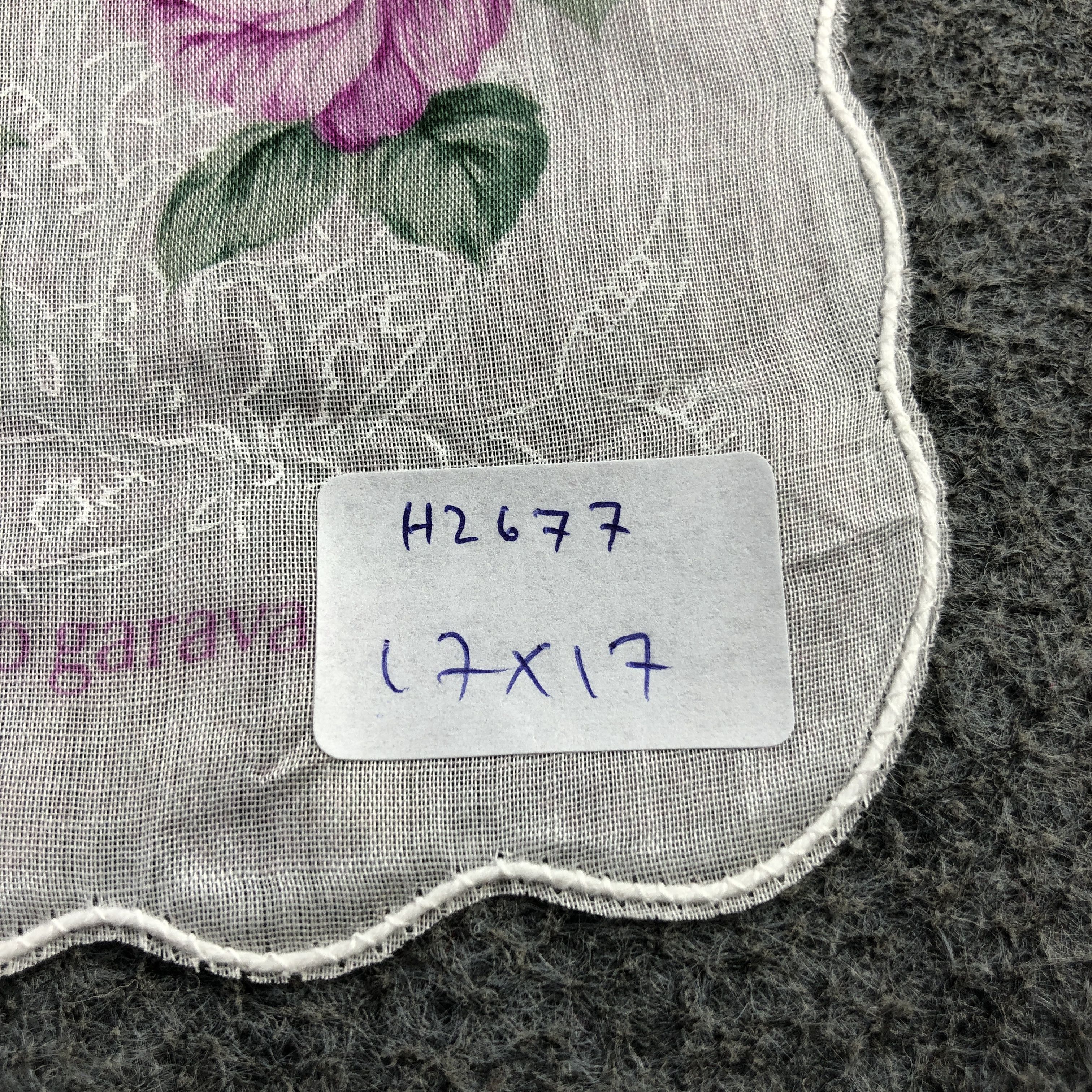 Vintage ValenTINO GarAVANI Handkerchief Neckerchief Bandana H2677 Size ONE SIZE - 5 Thumbnail