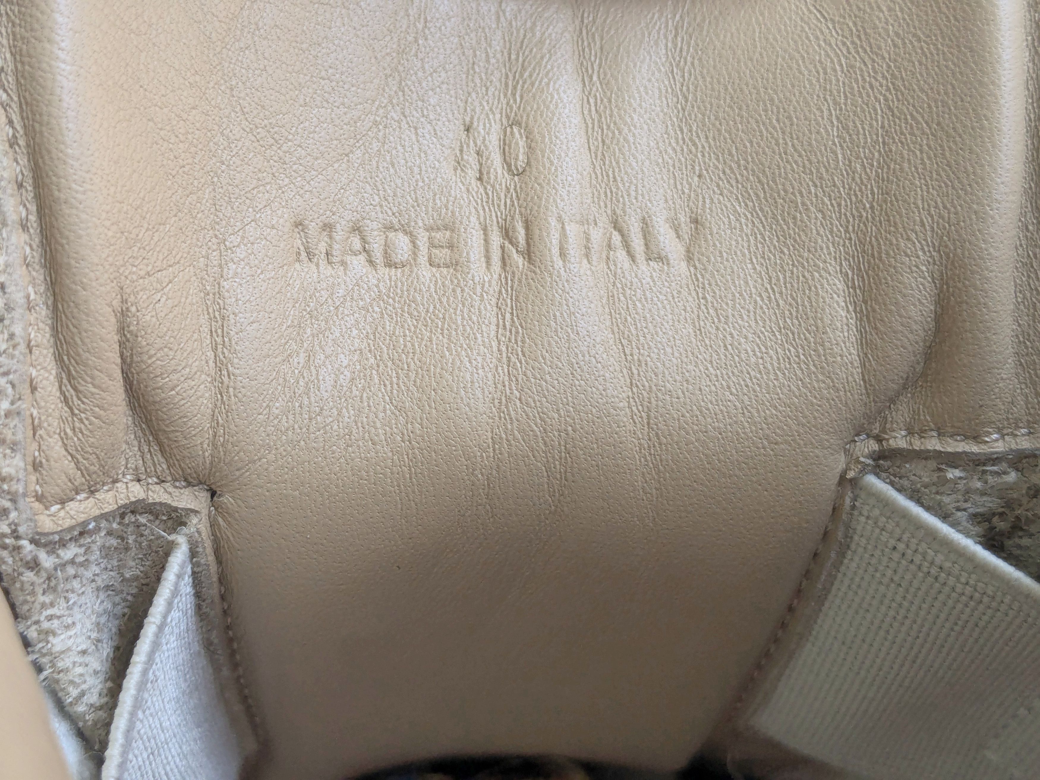 Maison Margiela Maison Margiela GAT Replica Beige Paint 7 40 Suede Leather Size US 7 / EU 40 - 11 Thumbnail