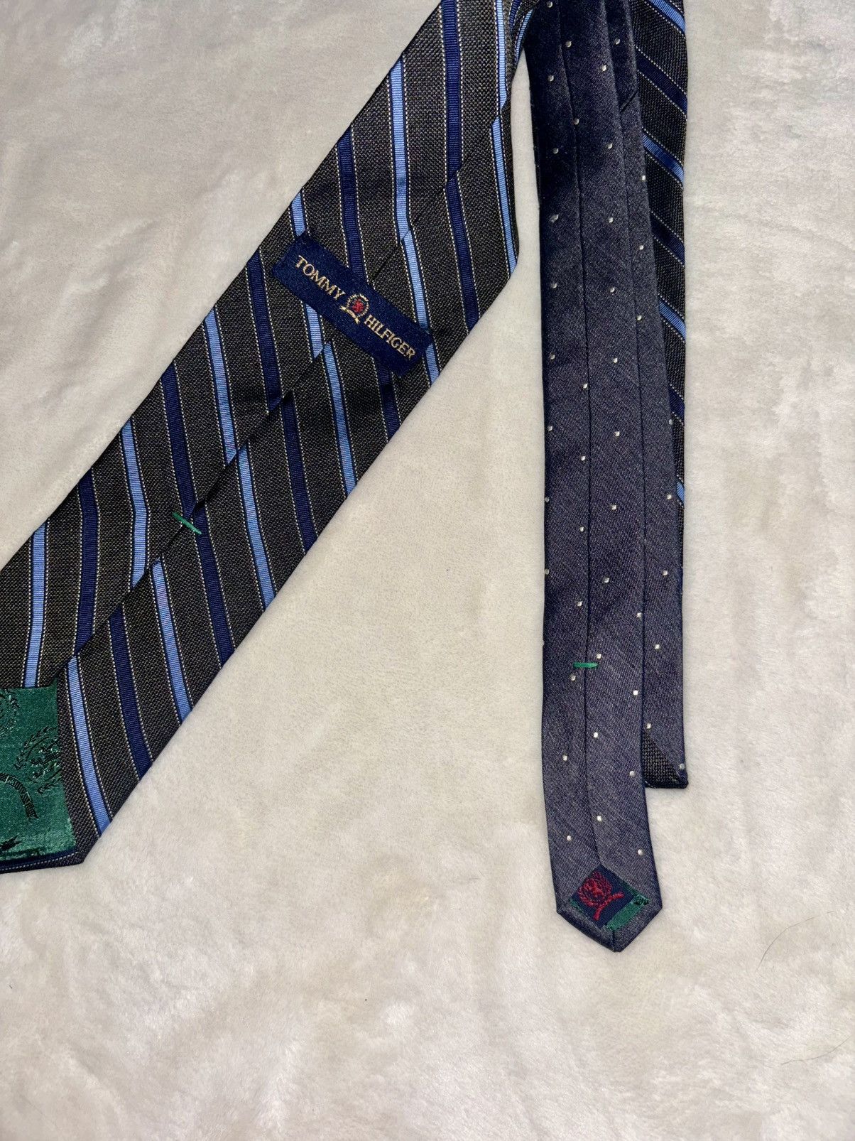 Tommy Hilfiger TOMMY HILFIGER Designer Men’s Silk Tie Blue Striped - EUC Size ONE SIZE - 2 Thumbnail