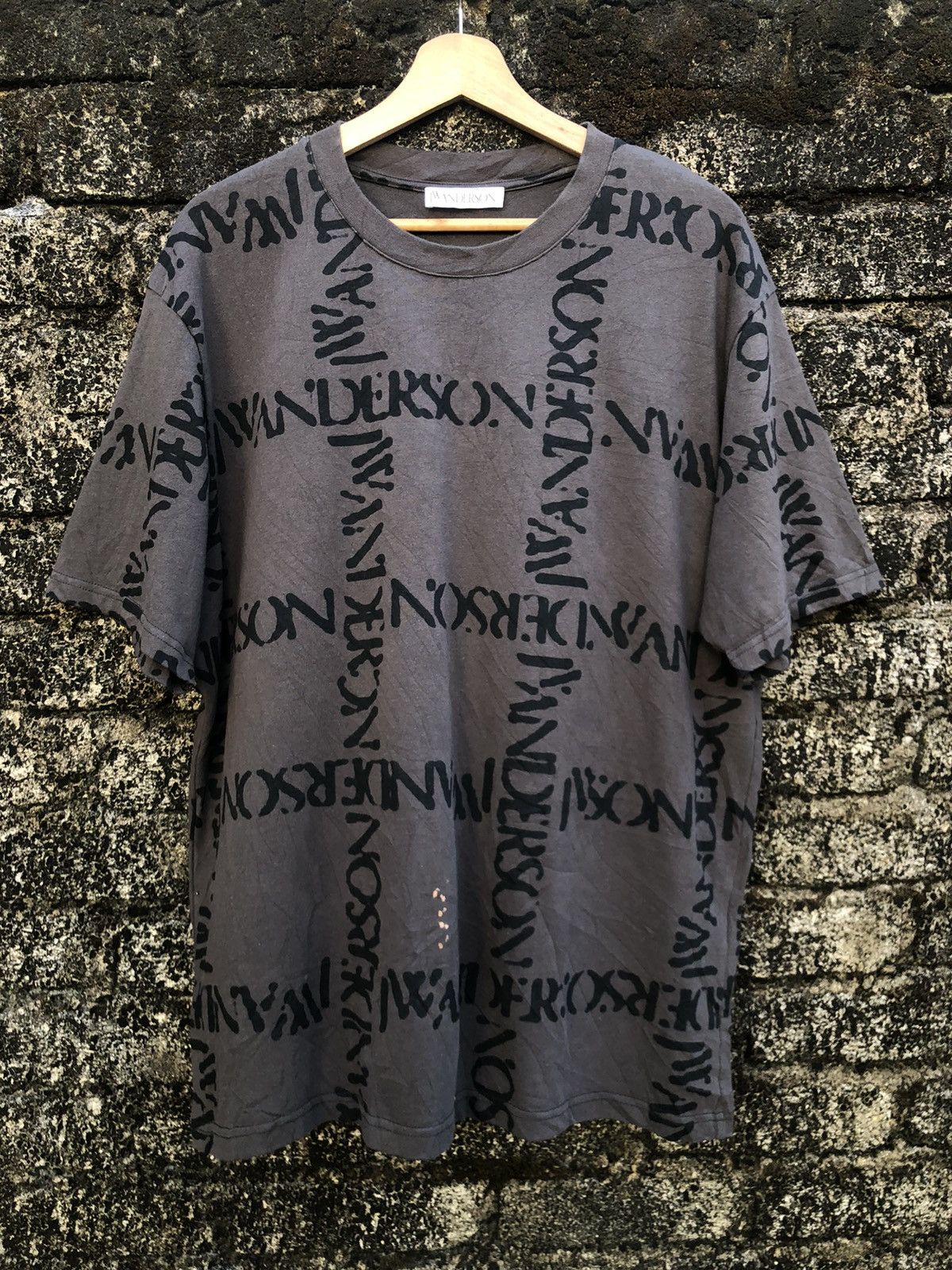 JW Anderson JW Anderson Monogram Tee Size US L / EU 52-54 / 3 - 1 Thumbnail