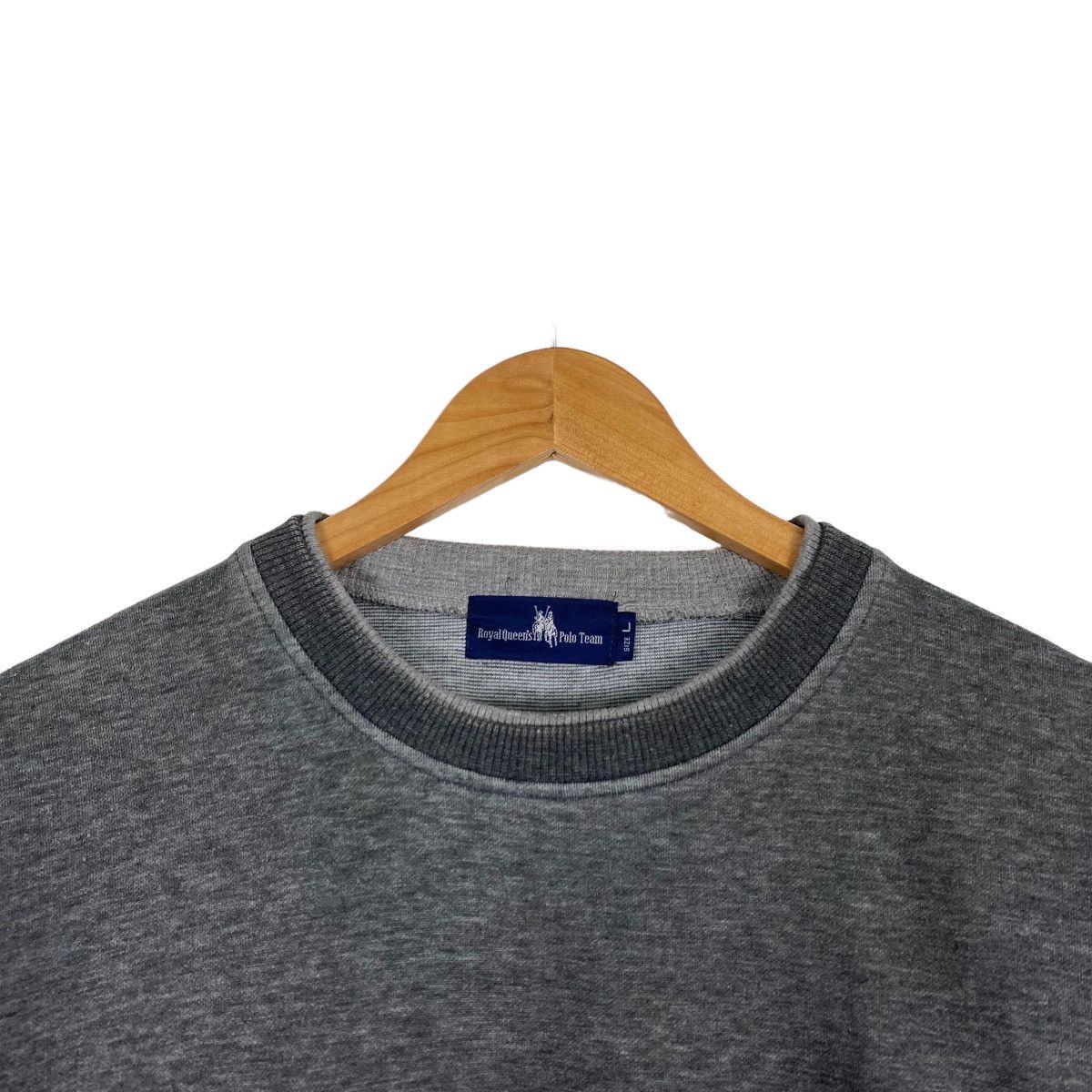 Japanese Brand Vintage 90s Royal Queens Polo Team Big Logo Sweatshirts Size US L / EU 52-54 / 3 - 4 Thumbnail