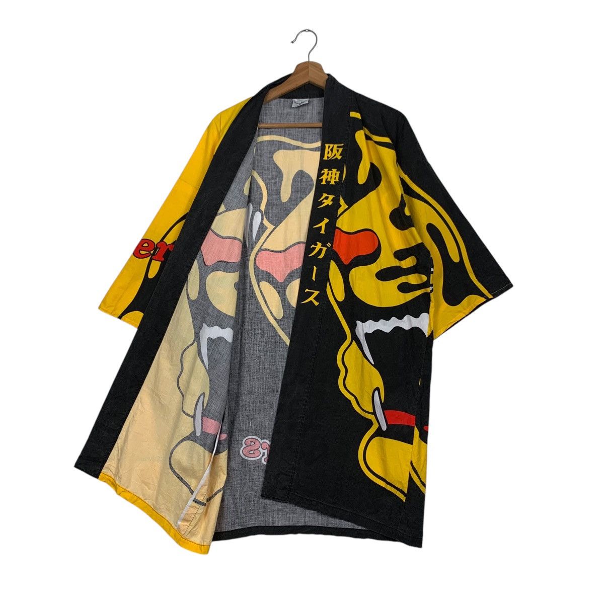 Japanese Brand HANSHIN TIGERS Baseball Modern Kimono Jacket #1732-C77 Size US L / EU 52-54 / 3 - 10 Thumbnail