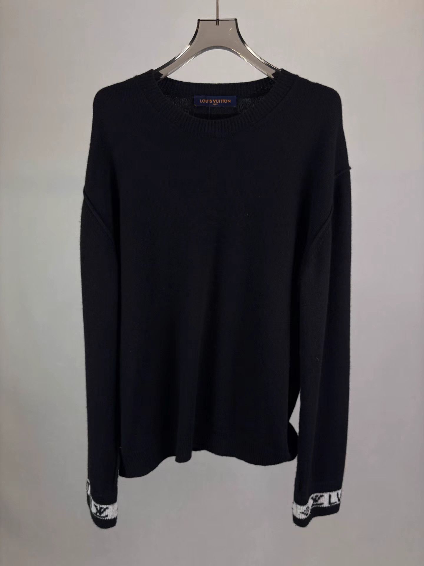 Louis Vuitton LOUIS VUITTON Cashmere Sweater With Cuff Logo K1 Size US XL / EU 56 / 4 - 1 Thumbnail