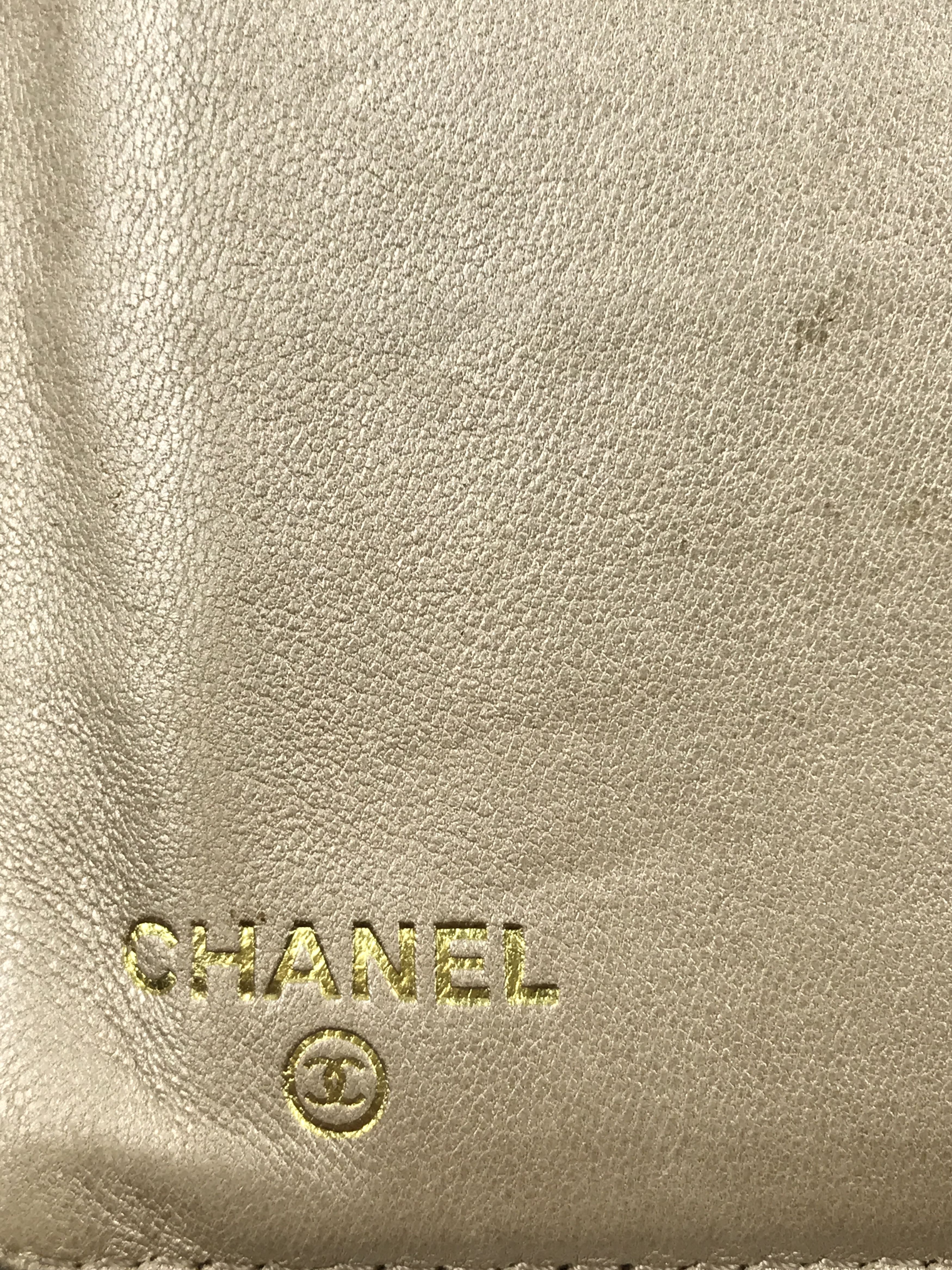 Chanel × Vintage Chanel Pink Embossed Lambskin Leather Camellia Long Wallet Size ONE SIZE - 9 Thumbnail