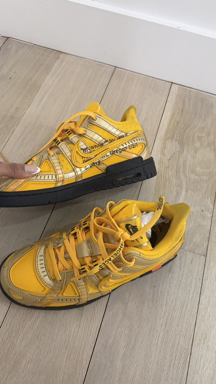 Nike × Off-White Off-White x Air Rubber Dunk 'University Gold' Size US 7.5 / IT 37.5 - 3 Thumbnail