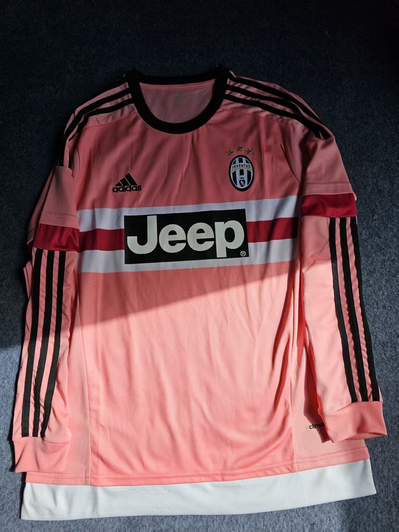 Other 2015 16 Juventus Jersey Away Longsleeve Size US M / EU 48-50 / 2 - 1 Thumbnail